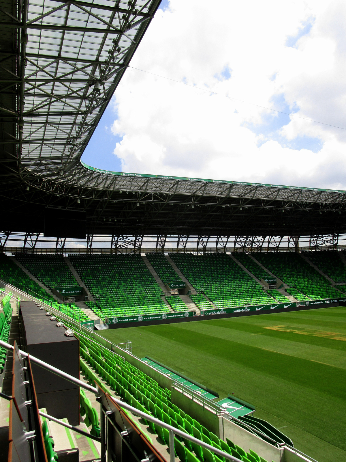 új stadion