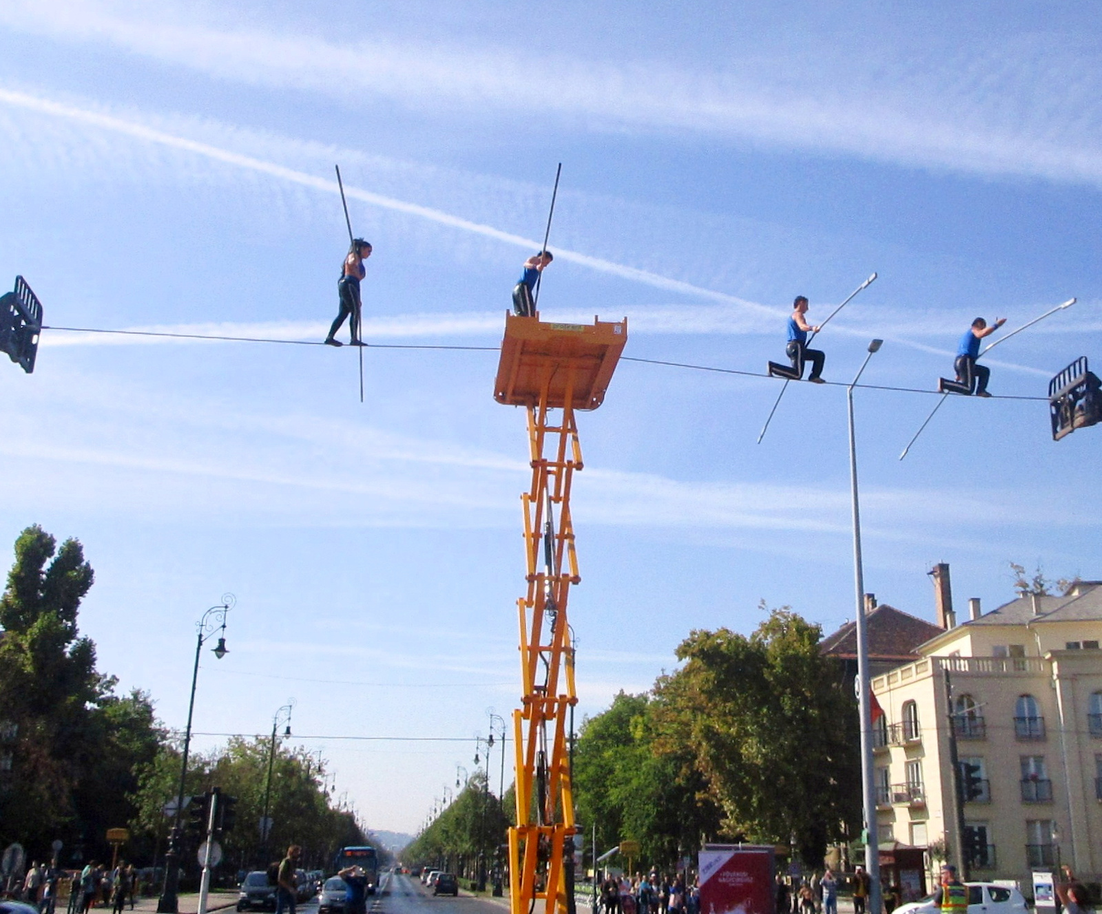 csoprt a levegőben