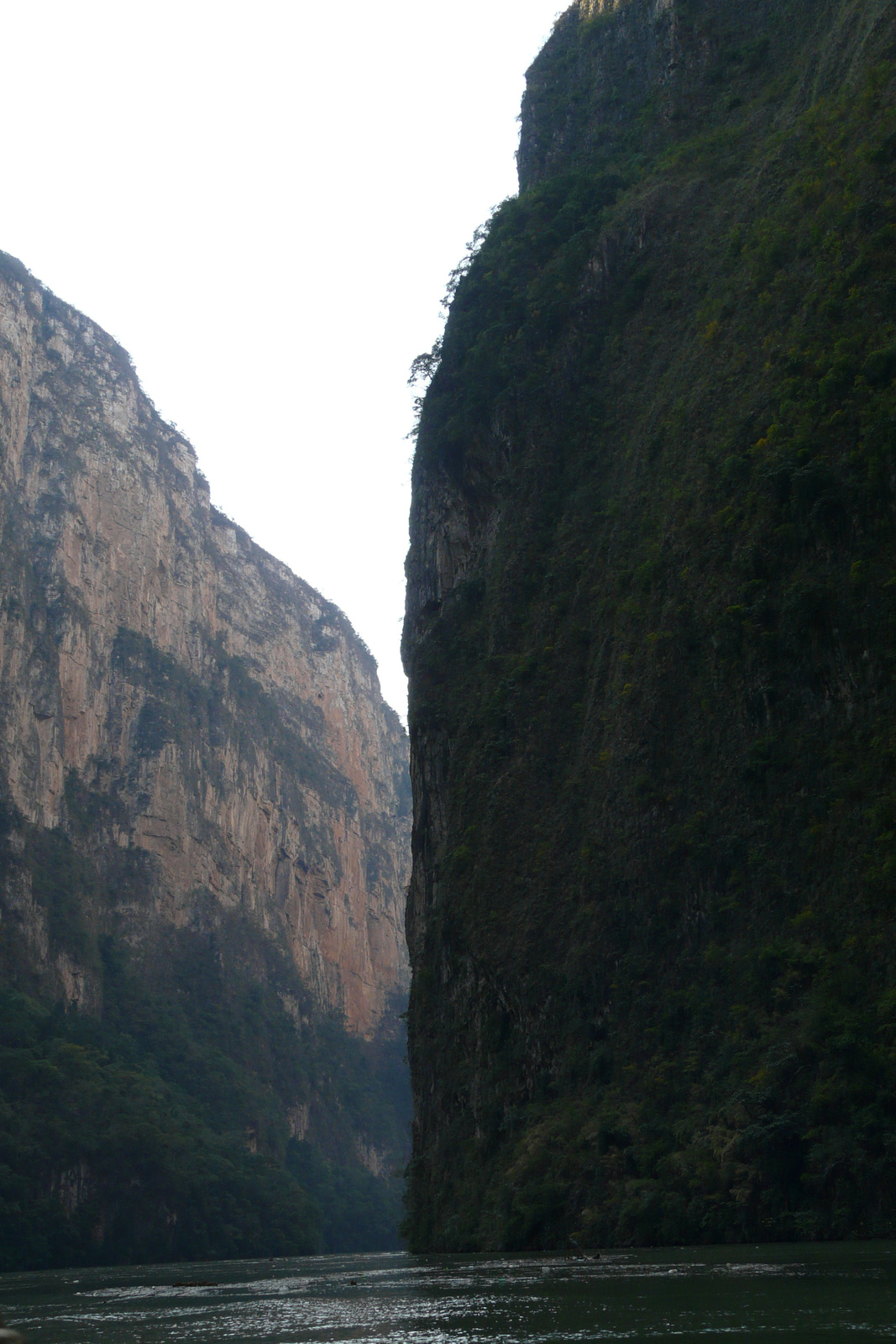 Sumidero-kanyon (800 m. mély)