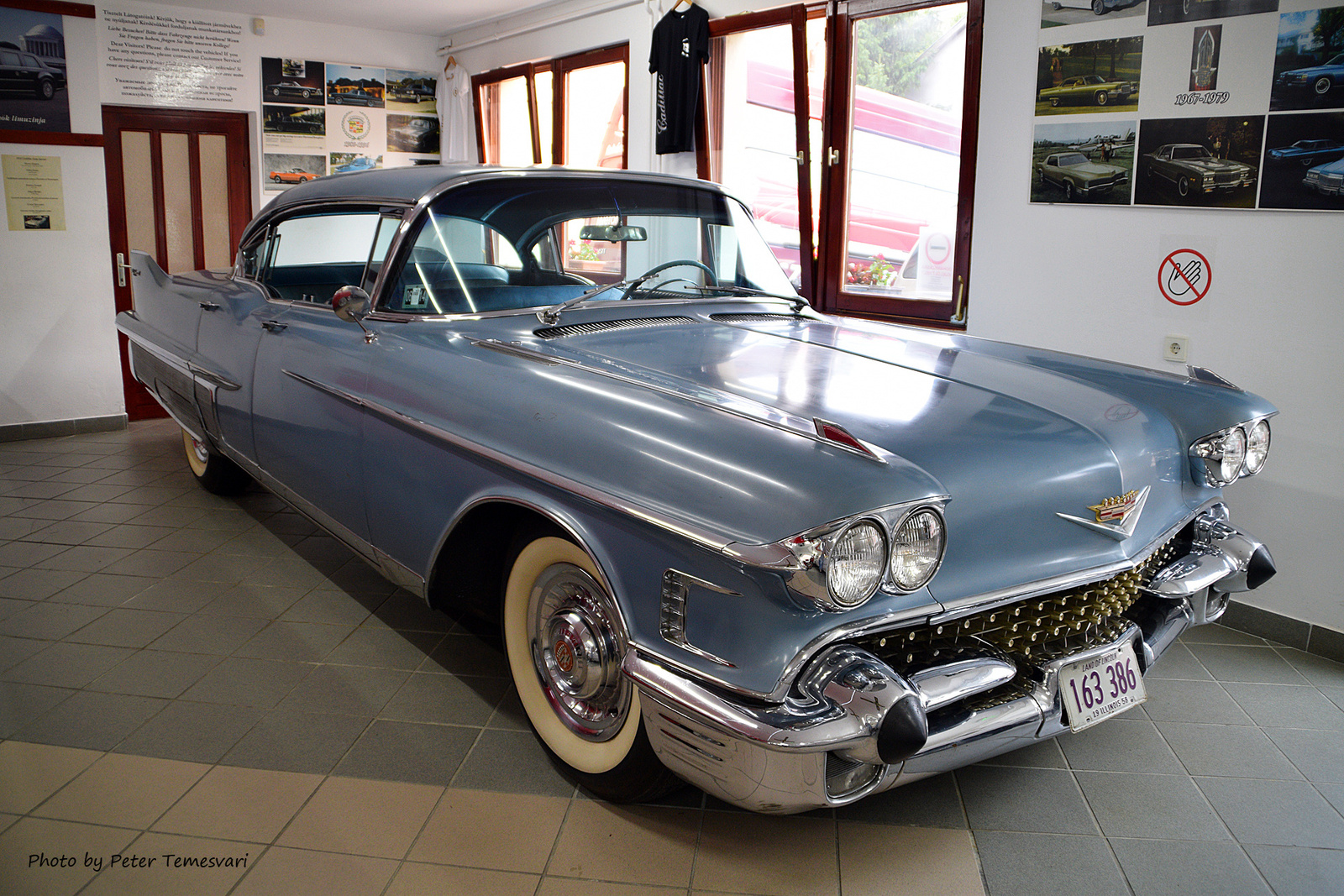 1958 Cadillac Sixty Special-02