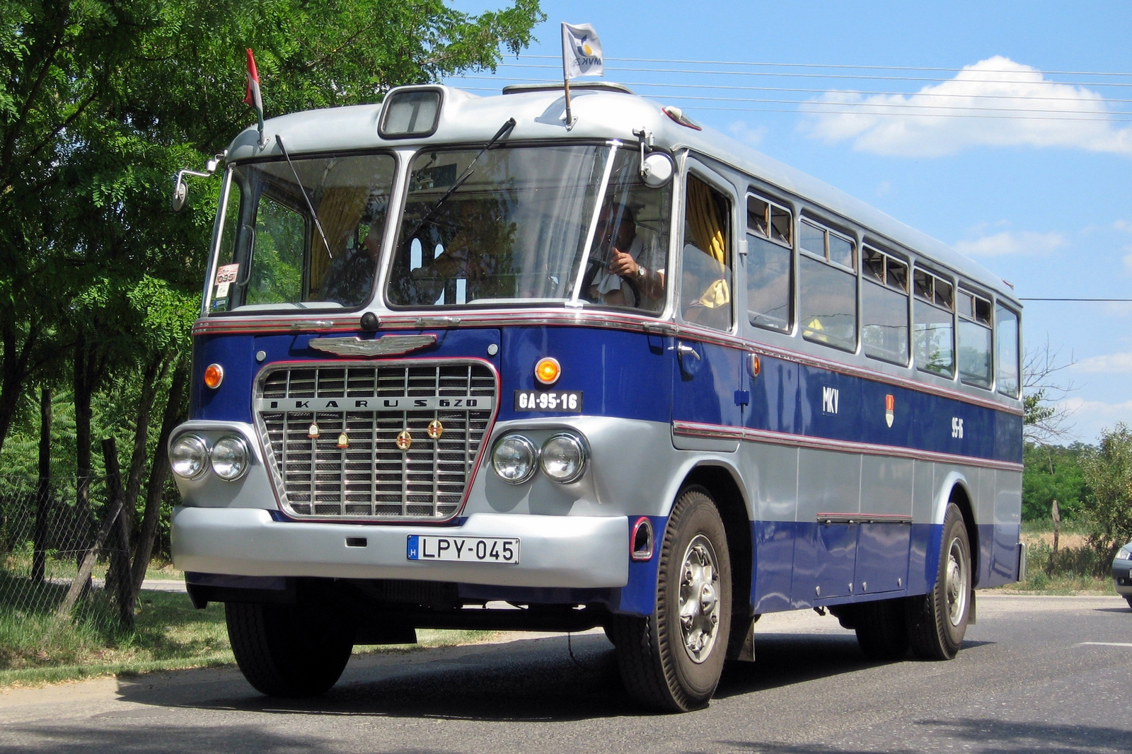 Ikarus 620