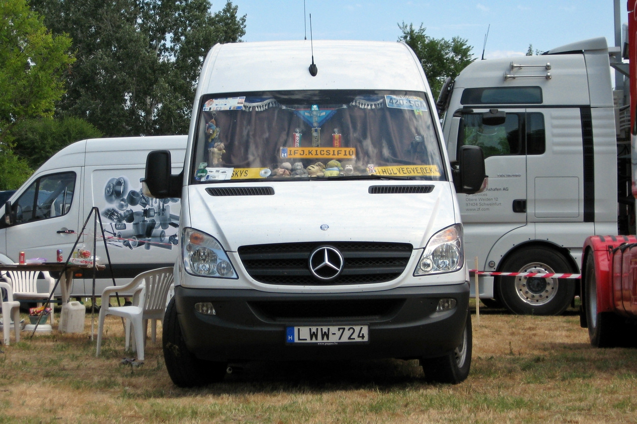 Mercedes-Benz Sprinter