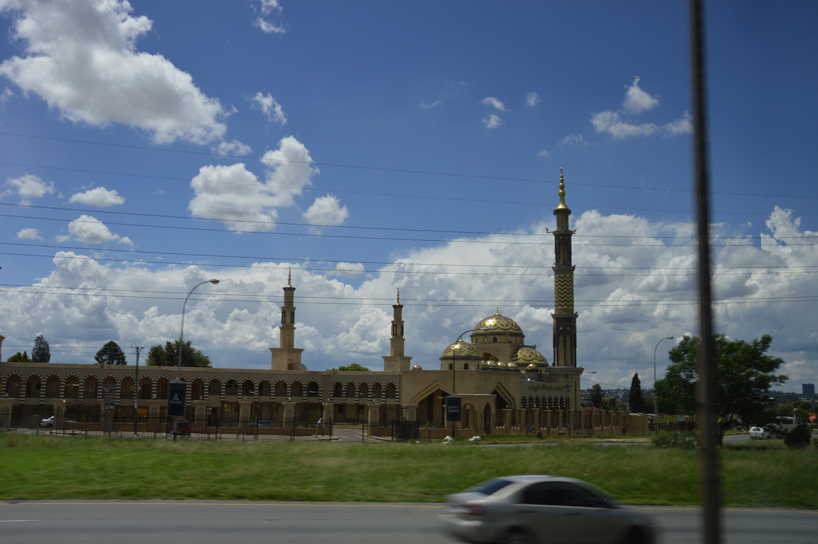 Arany kupolas mecset