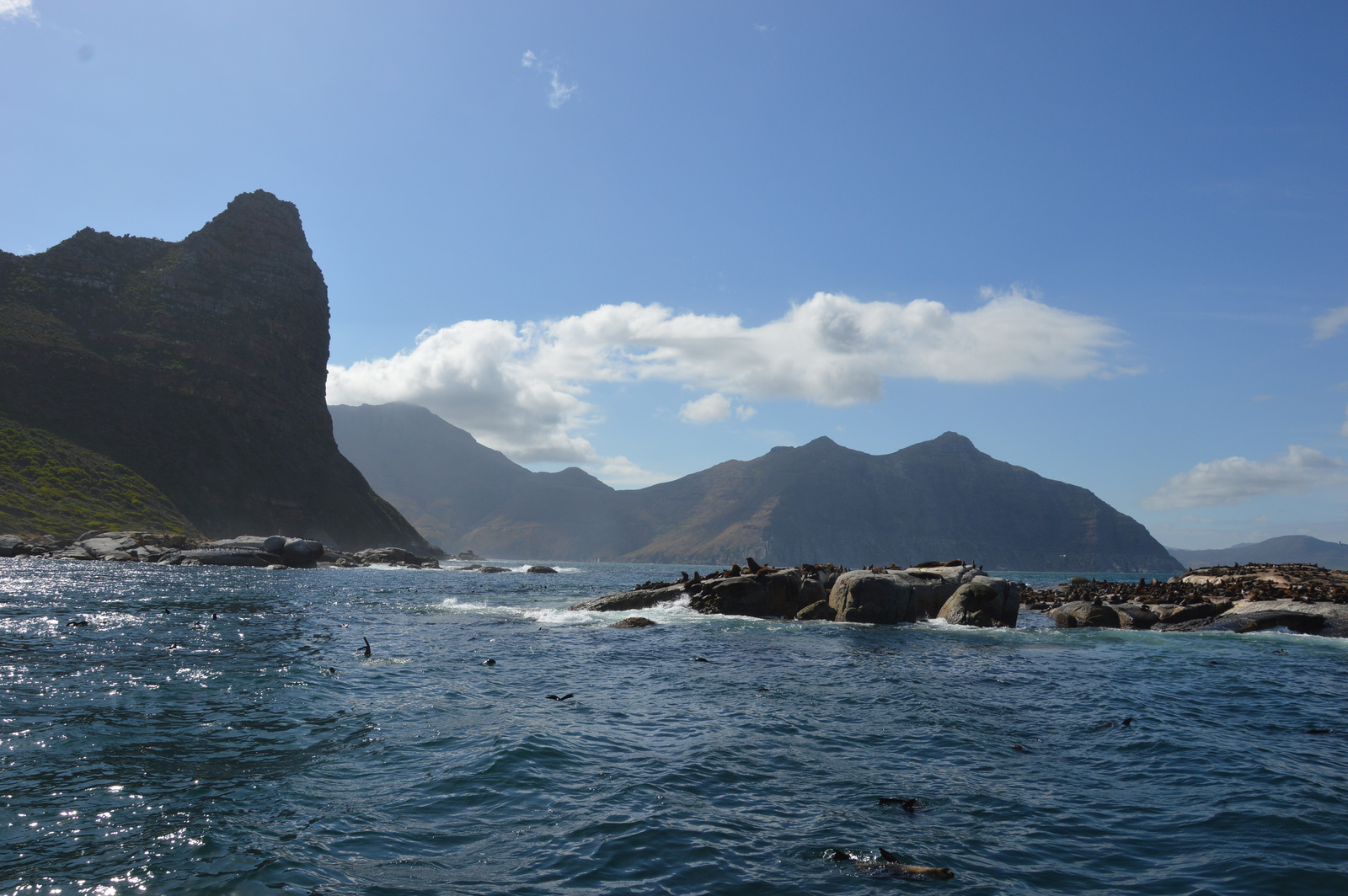 Duiker-sziget A sziget és Hout Bay bejarata