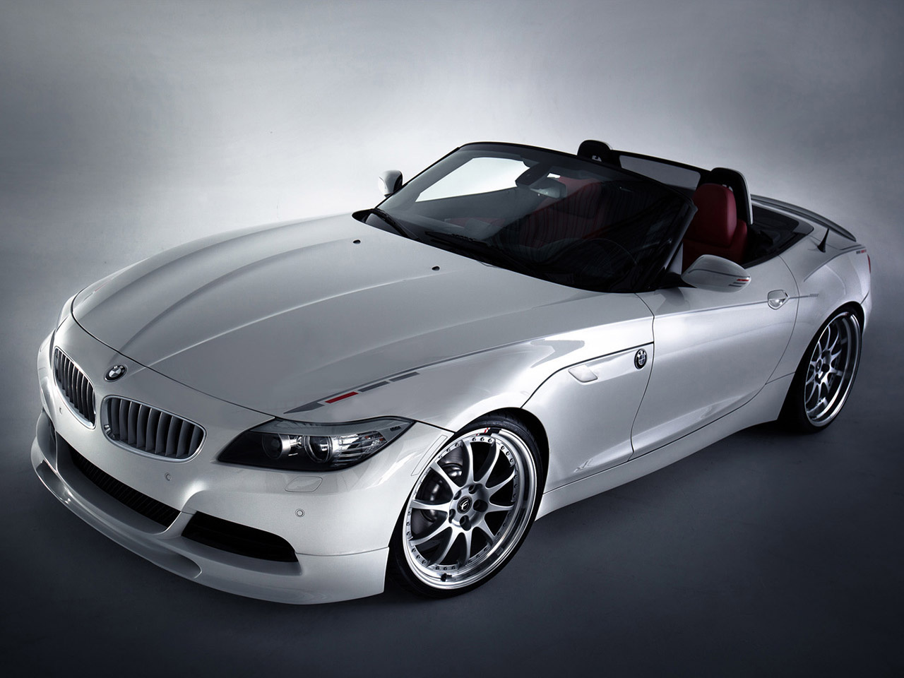 mw-design bmw-z4-white-flame-2011 r2