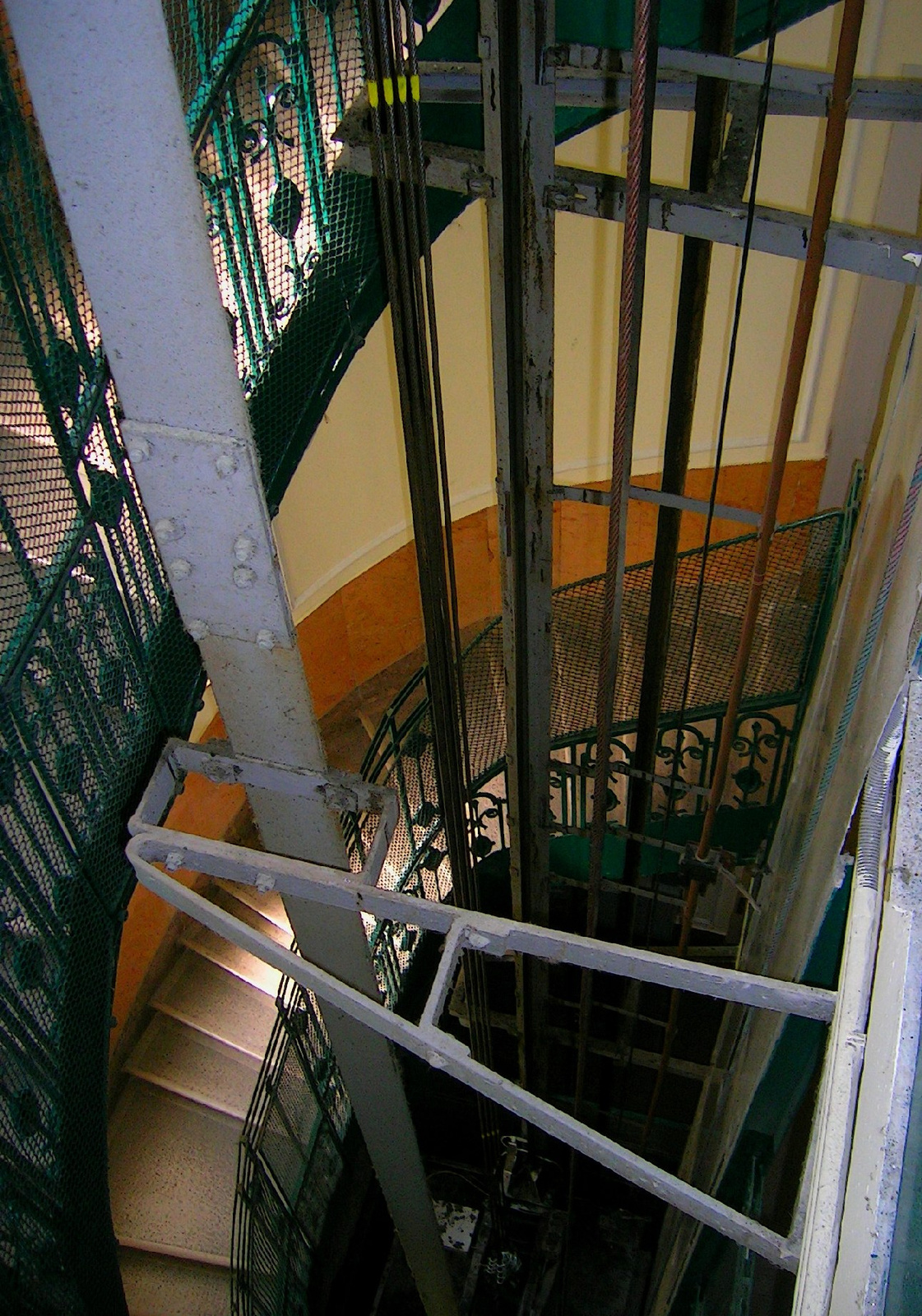 liftes lépcsőház