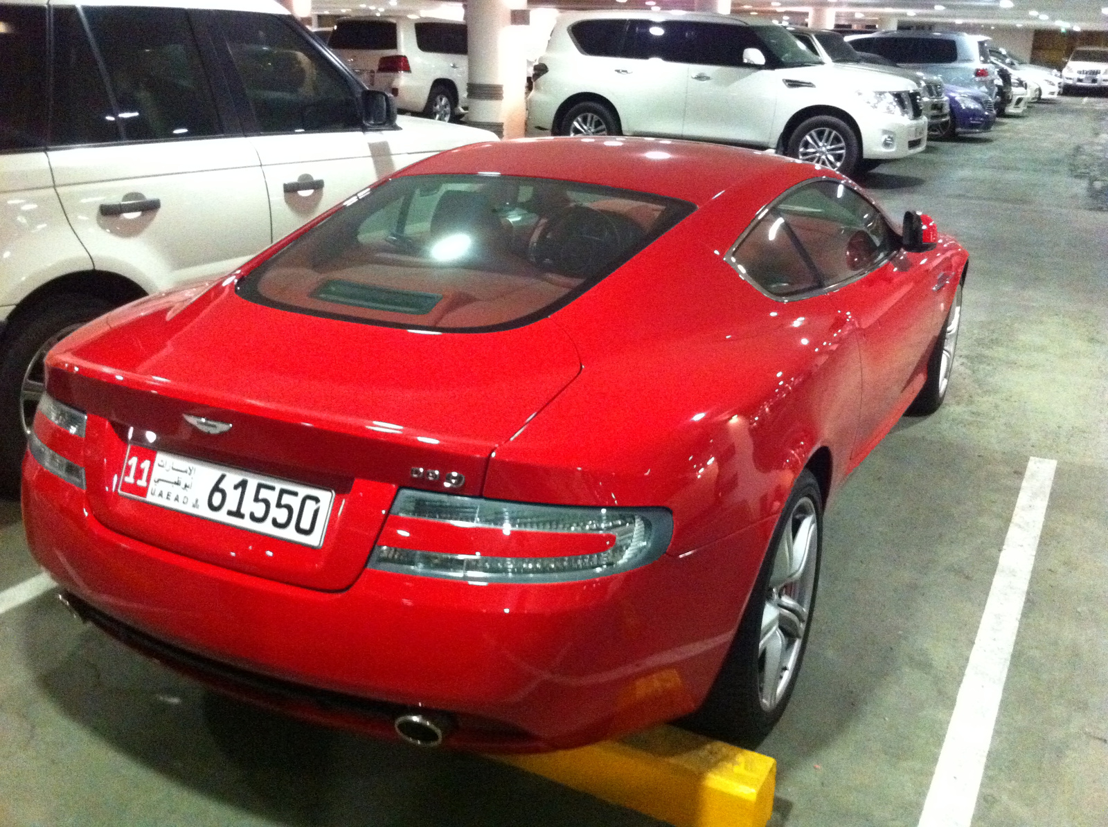 Aston Martin DB9