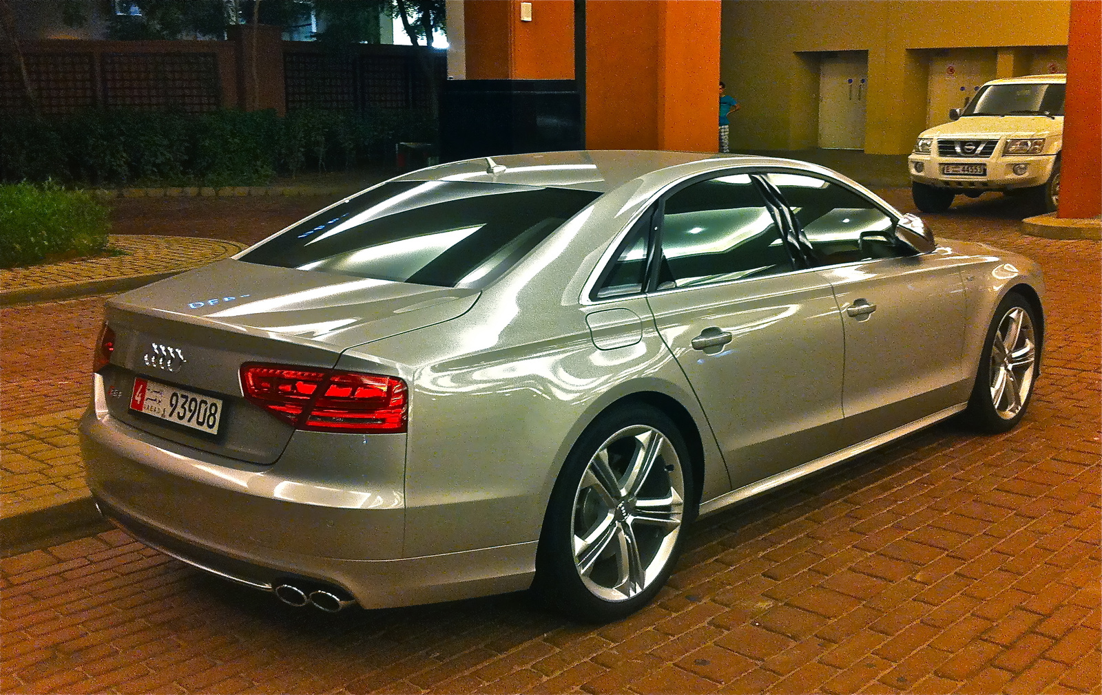 Audi S8 V8T