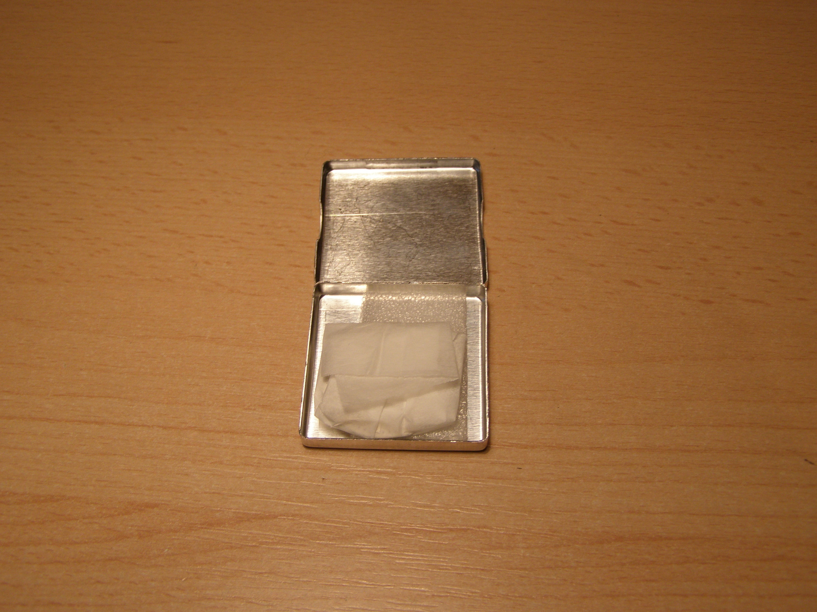 Aluminium tégely