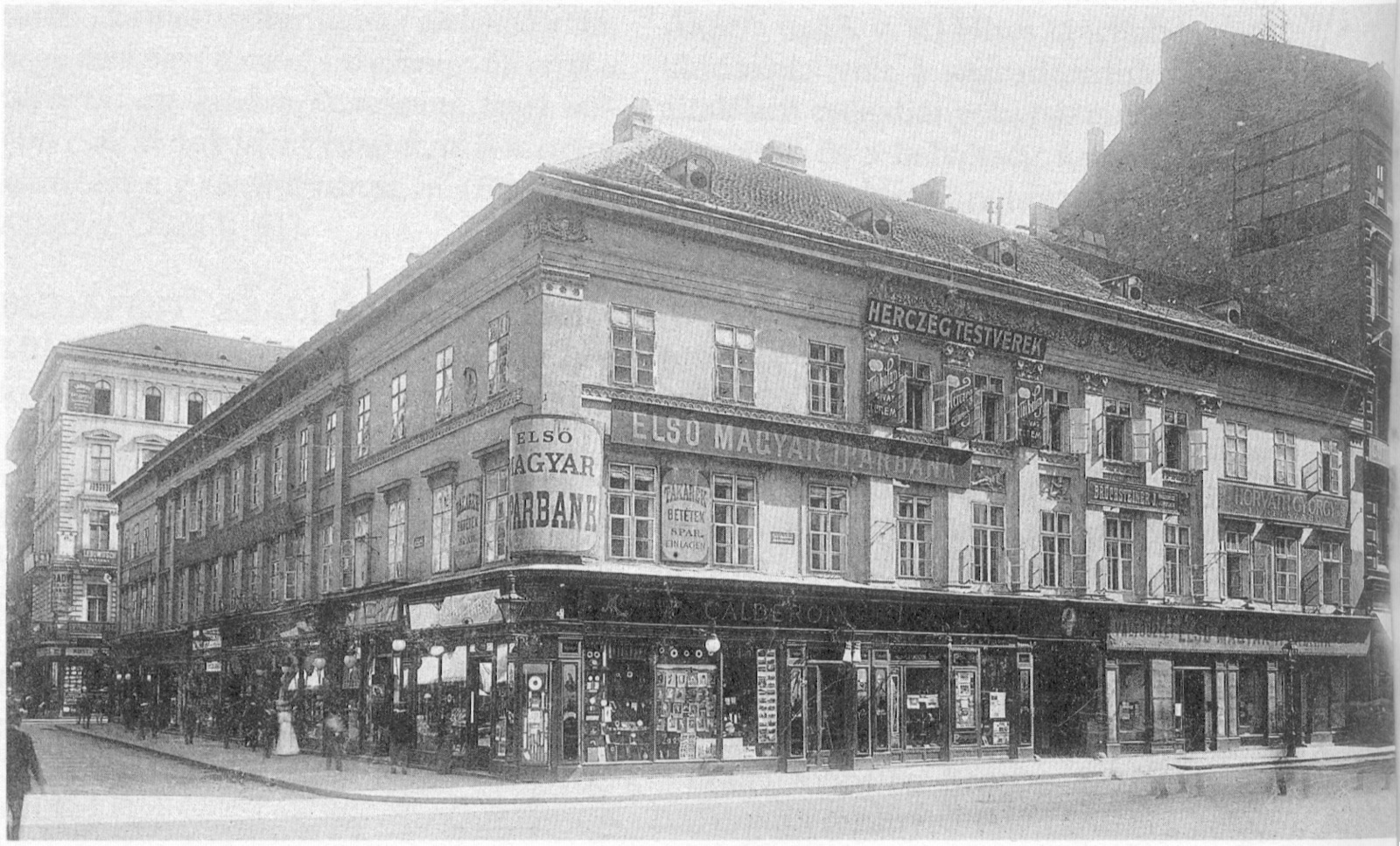 Calderoni uzlete a Vaci utca es a Deak Ferenc utca sarkan 1890