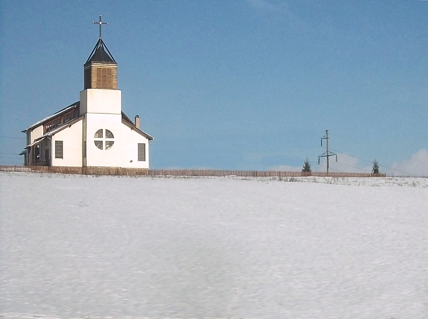 Csibai templom kevés hóval