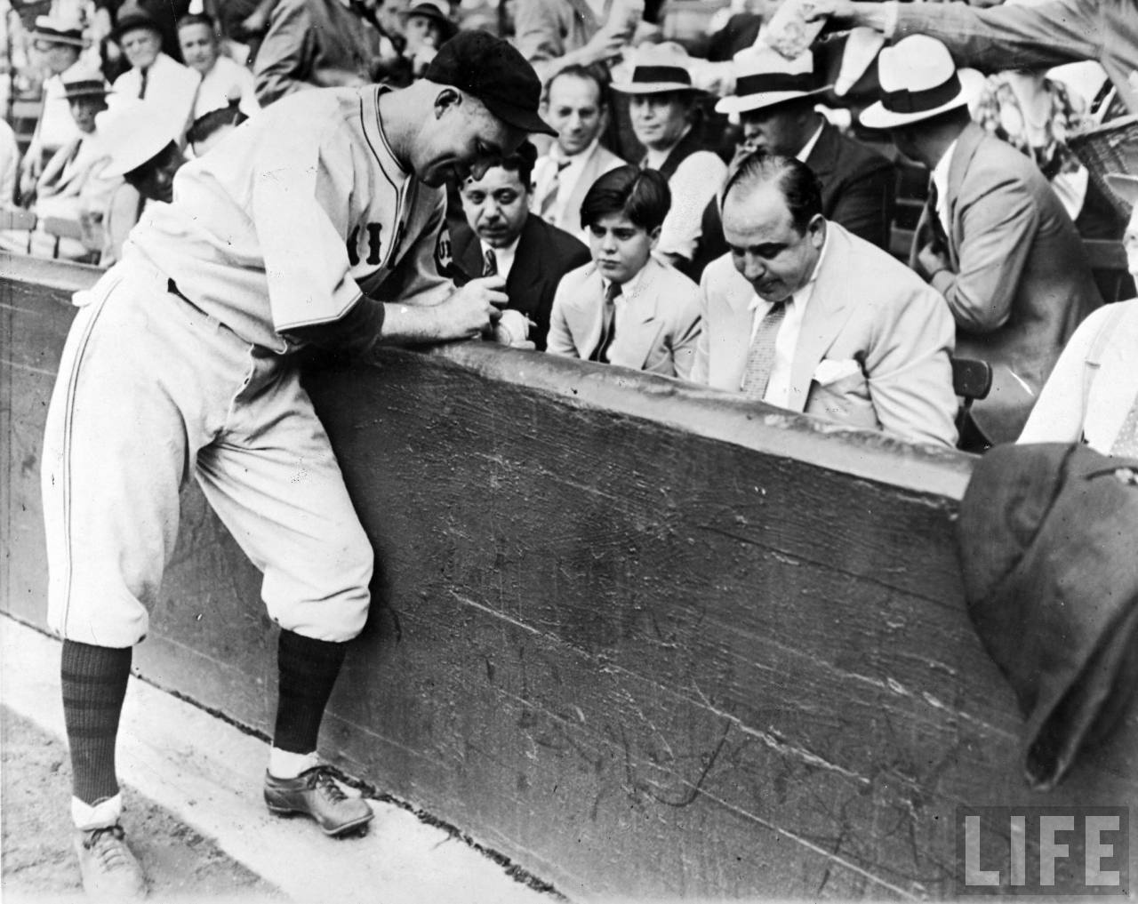 Al Capone Gets an Autographed Ball for His Son