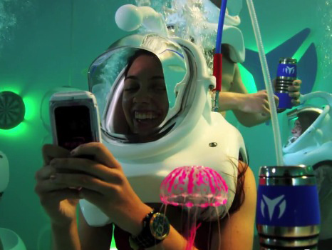 this-ad-for-an-underwater-nightclub-in-new-york-city-is-pretty-b