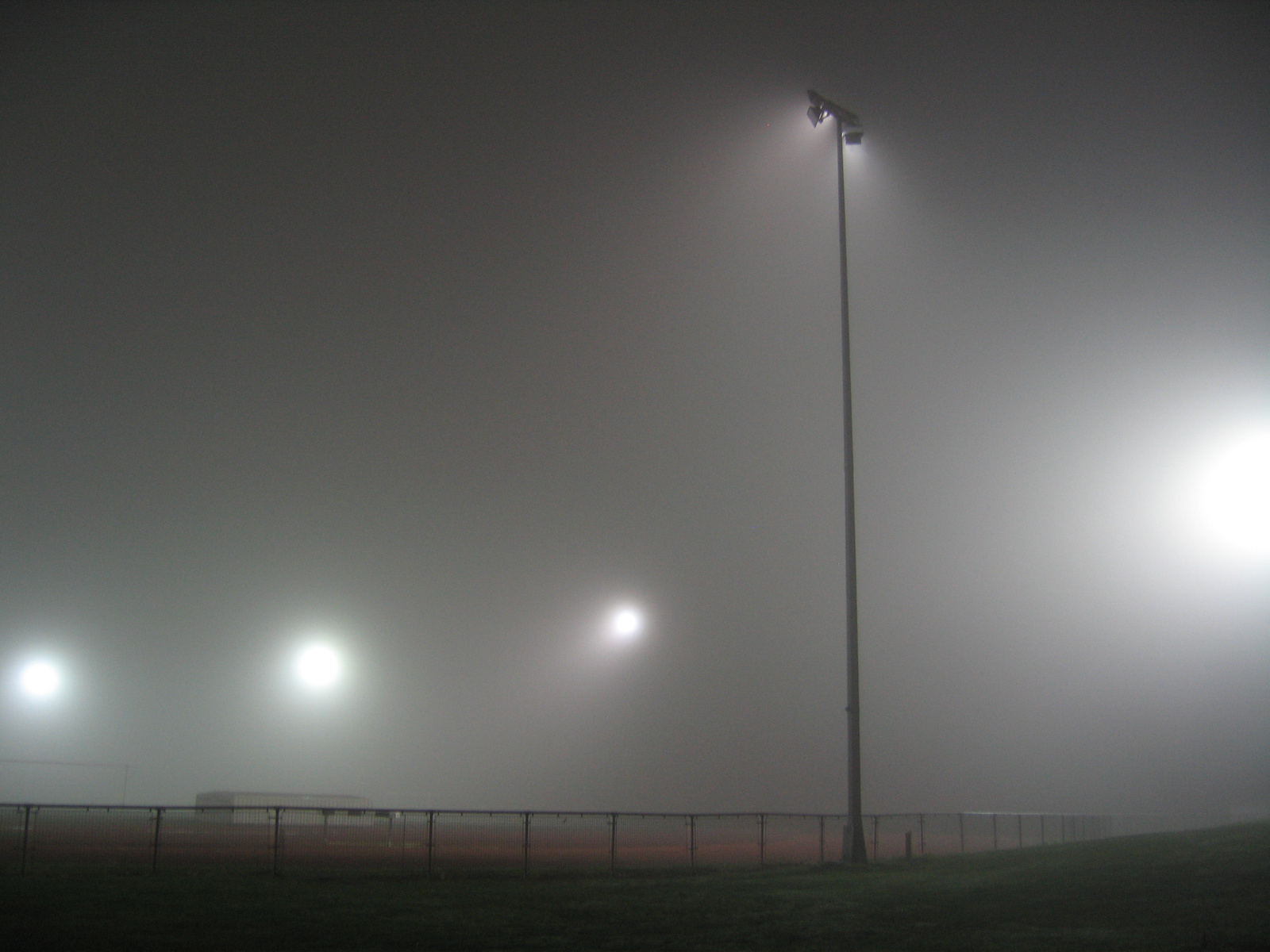 stadium-lights-on-football-athletics-ground-fog-mist-heavy-duty-