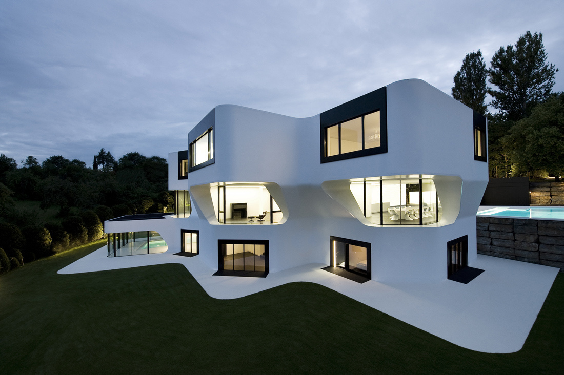 5jmayerh-duplicasa - modern futurisztikus családi ház