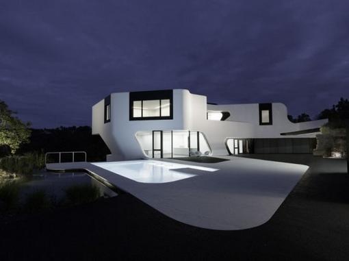 the-most-futuristic-house-6