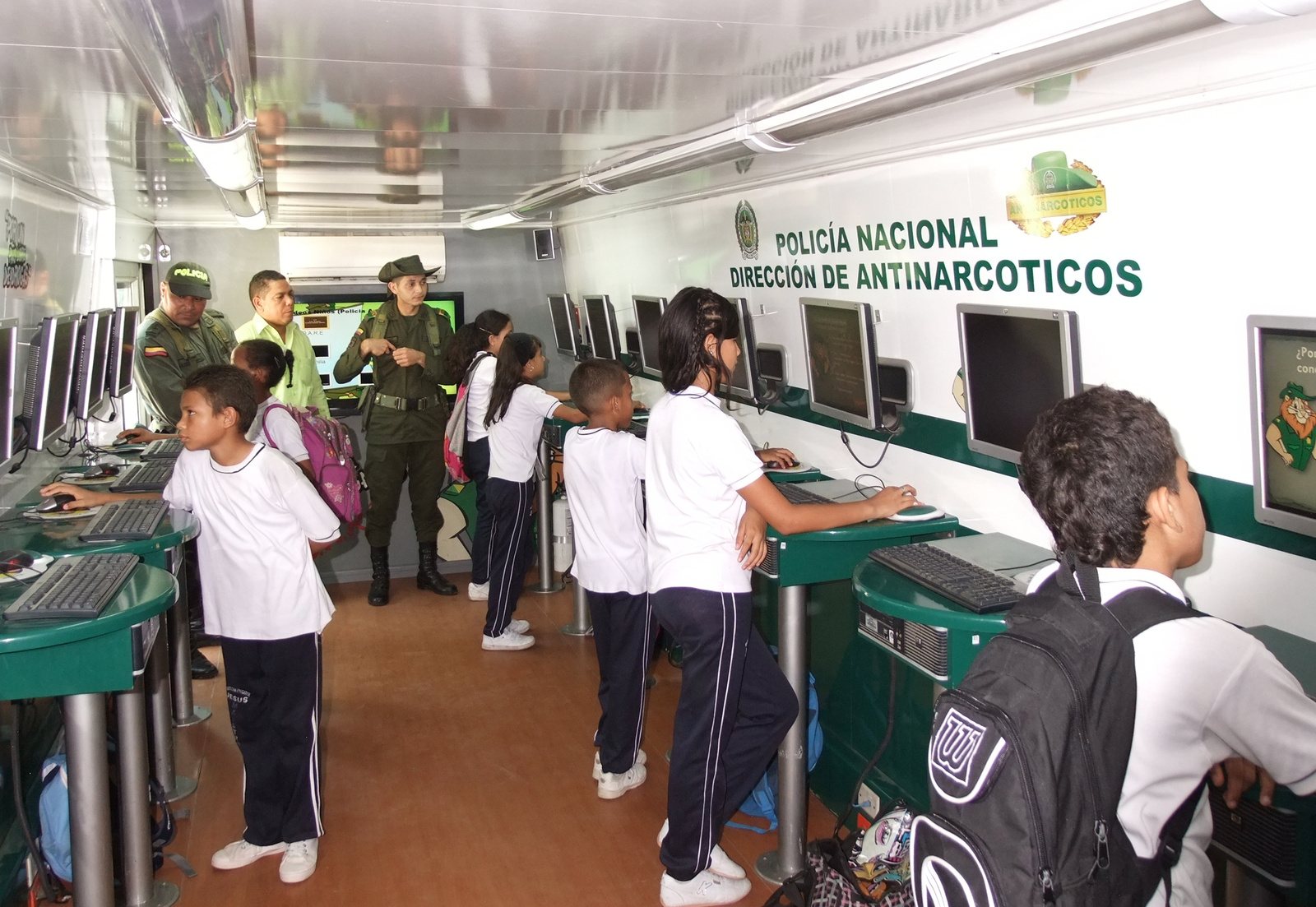 POLICIA ANTINARCOTICOS SEC DE GOBIERNO