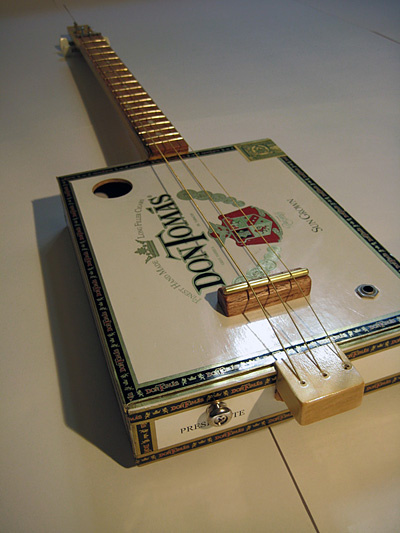 cigar-box-guitar