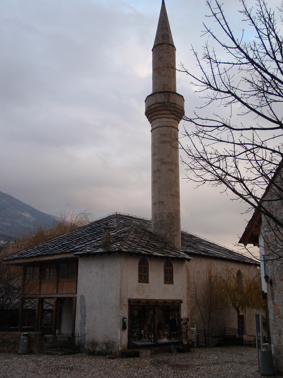 09-49-mostar-bosnia-old-town