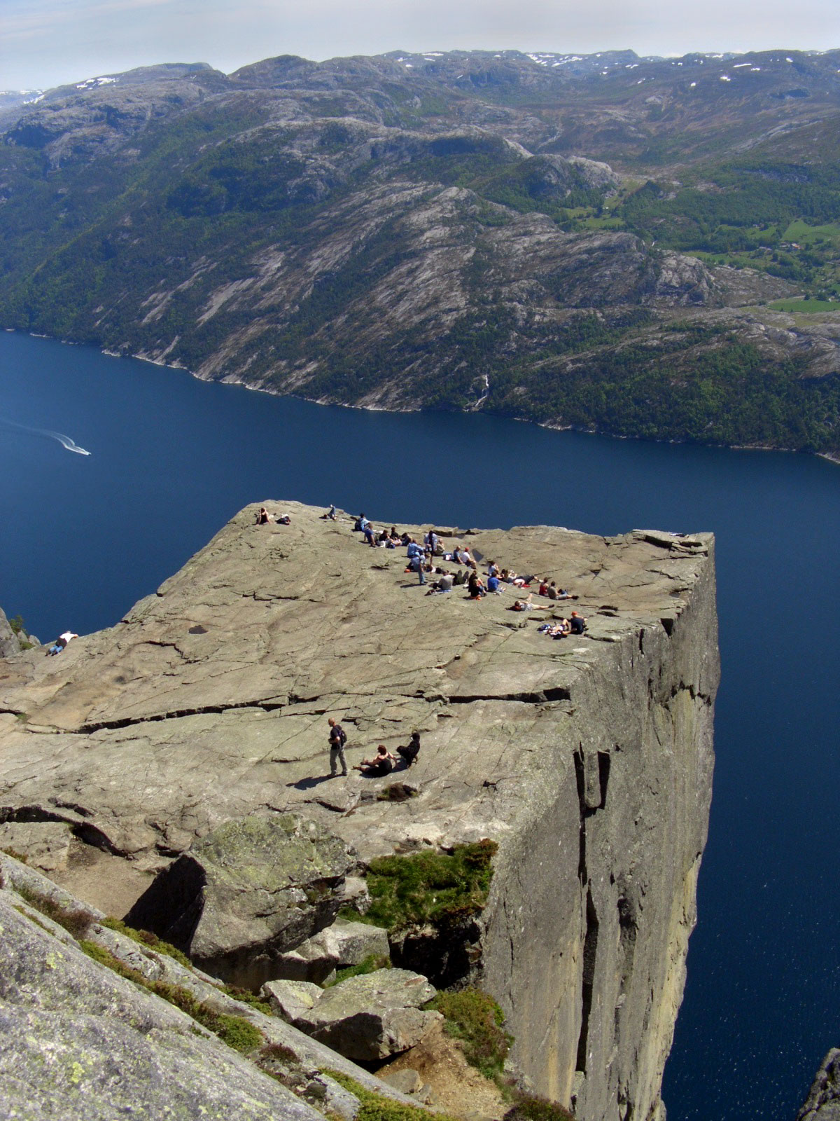 Preikestolen-Norway.view-from-aboveright