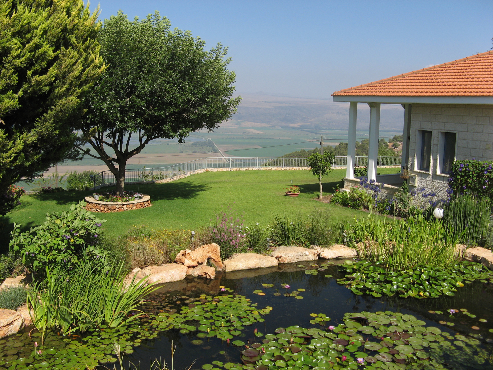 house in ramot naftali