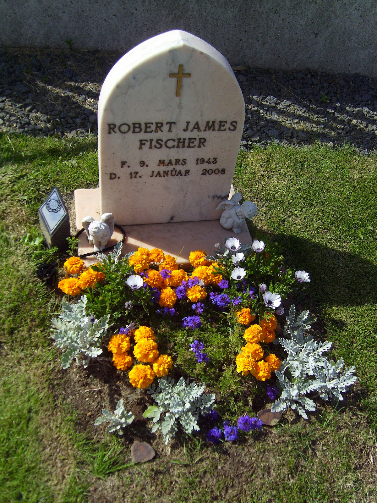 Bobby Fischer grave