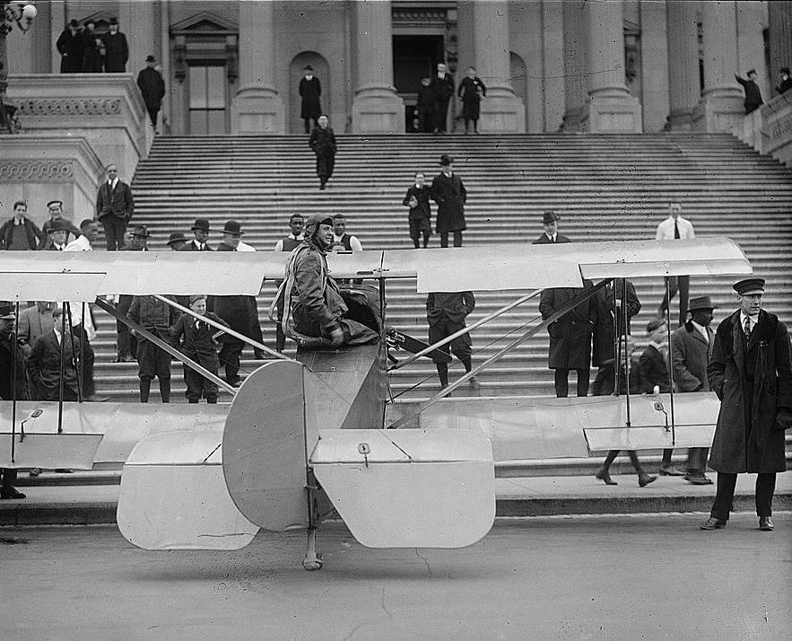 Lawrence Sperry at Capitol steps