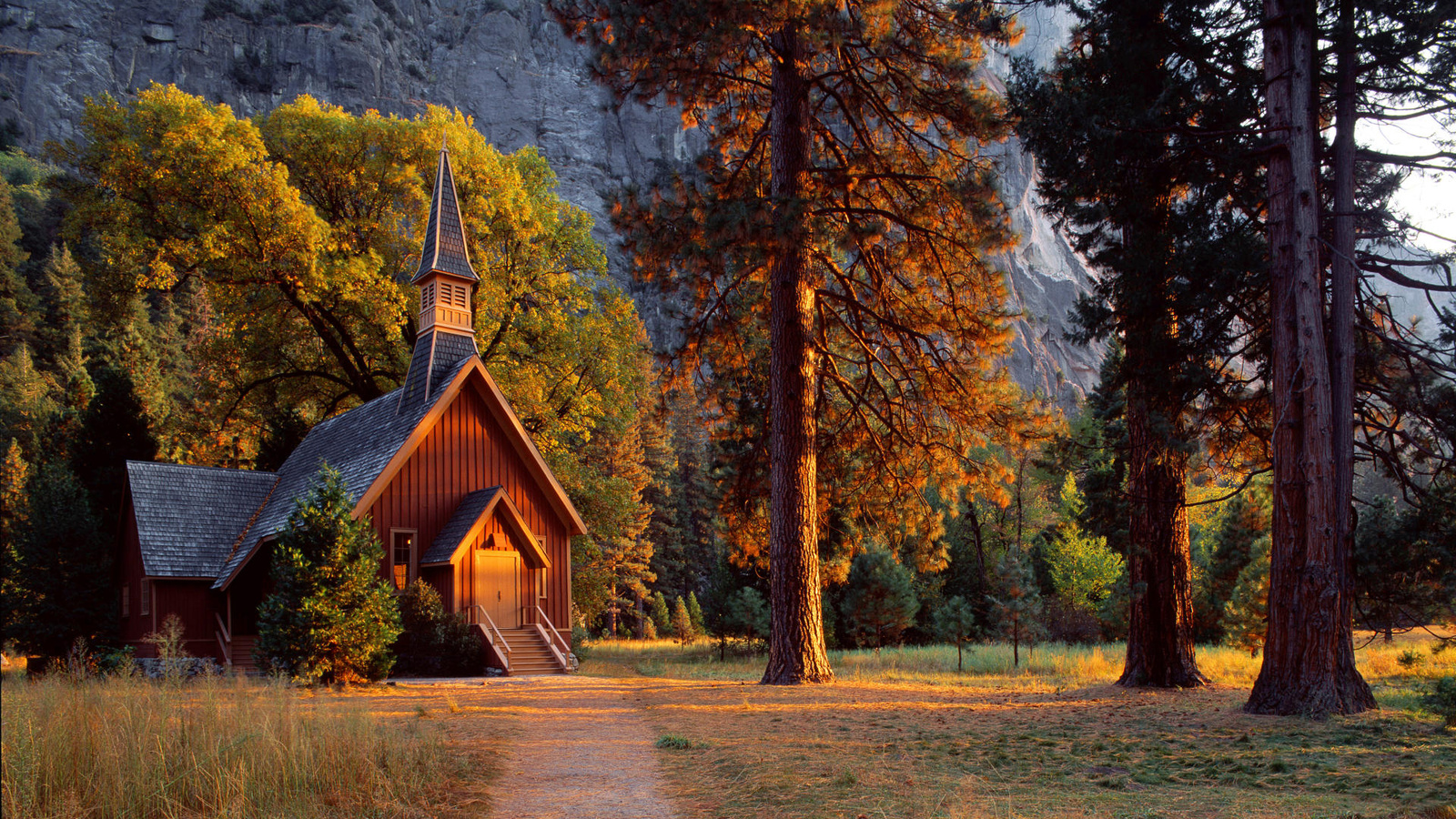 Yosemite-Chapel-Yosemite-National-Park-California