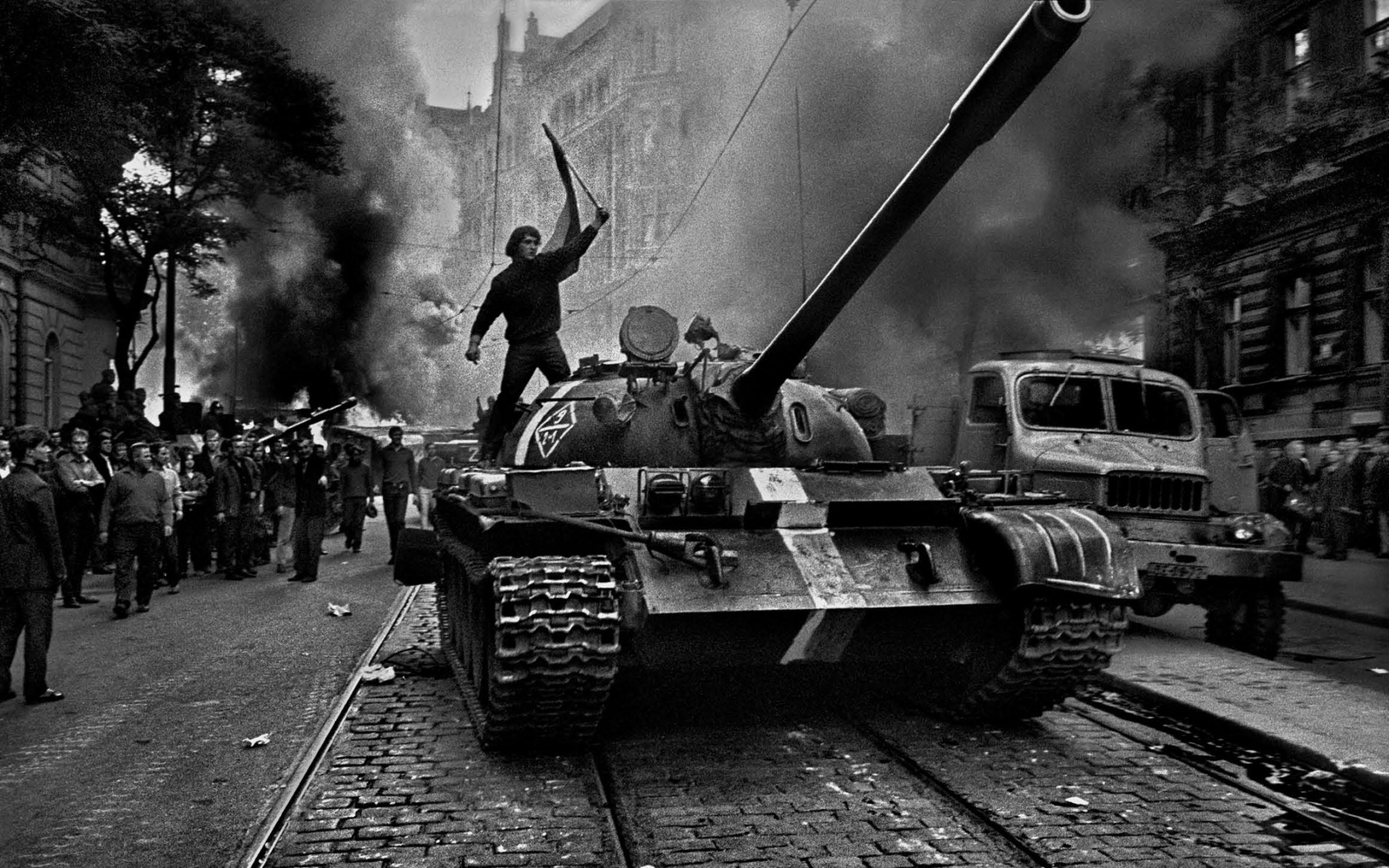 black and white military riot revolution tanks protest t55 2324x