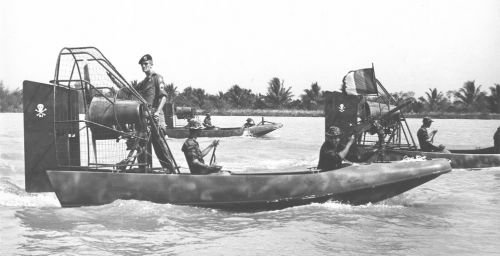 Hurrikán légcsavaros csónak Vietnam háború Hurricana aircat