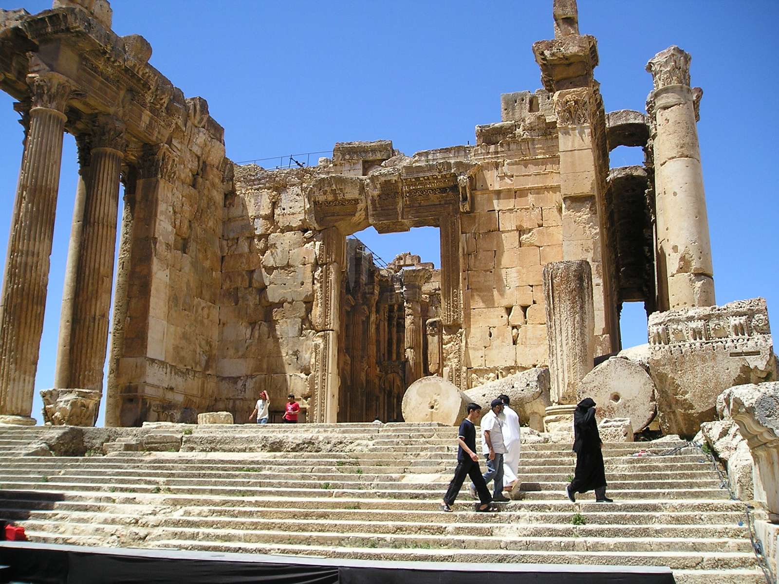 Baalbek-Bacchus-TempleE-ntrance