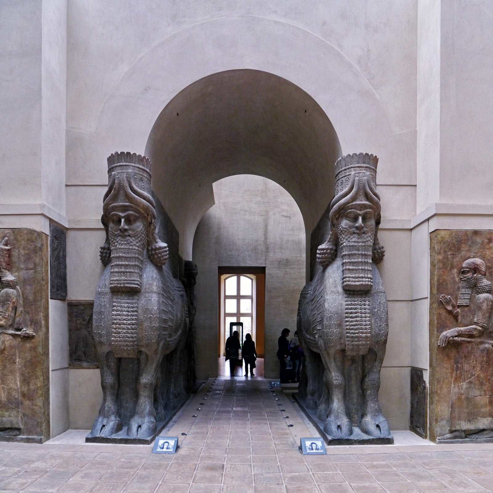 human-headed winged bulls gate - louvre-1492E4369FC6F51C48E