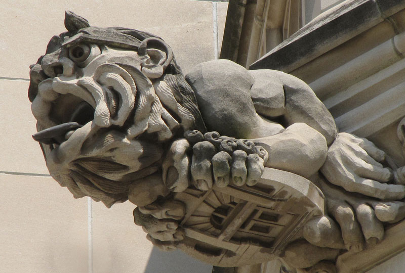 gargoyle-washignton-natoinal-cathedral-washington-dc