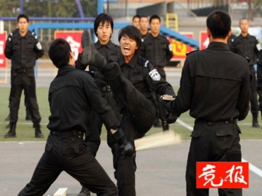 military woman china police swat 000032.jpg 530