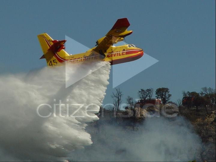 8-canadair-en-action