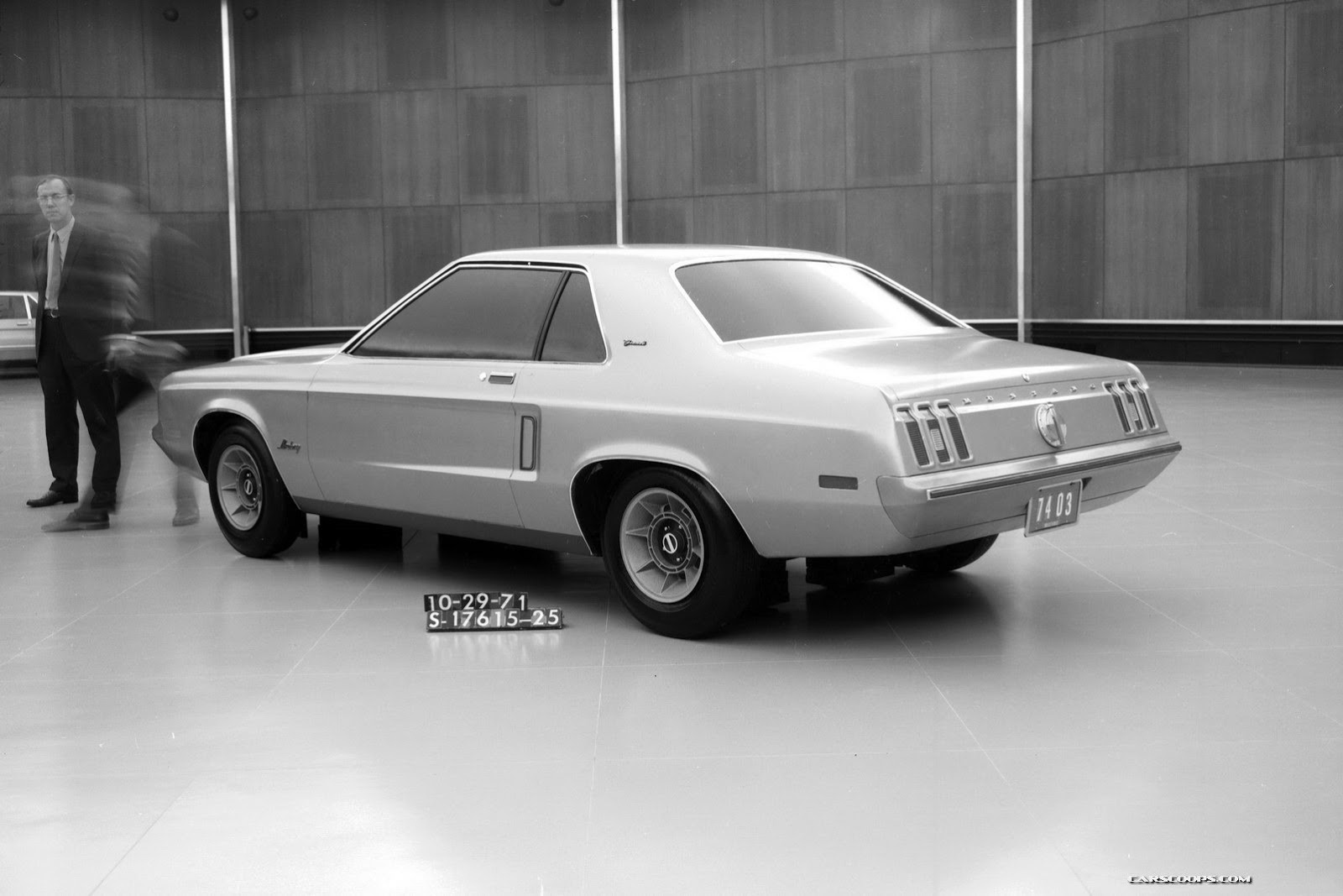 Ford-Mustang-Mk2-7[2]