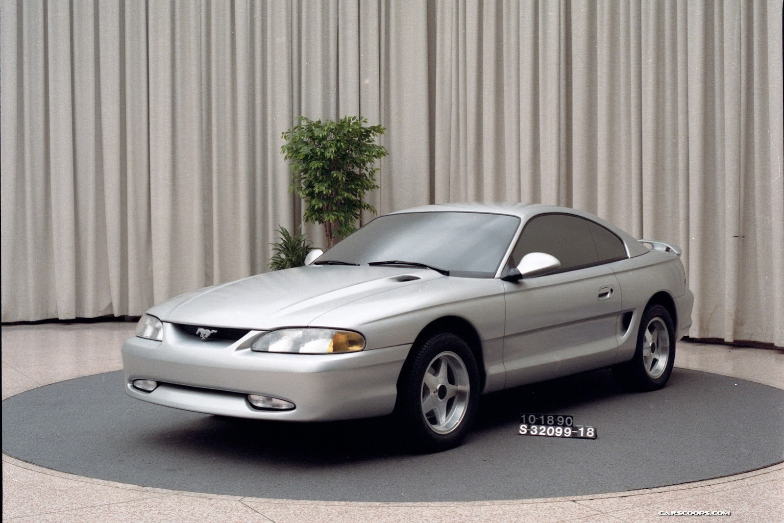 Ford-Mustang-Mk4-24[2]