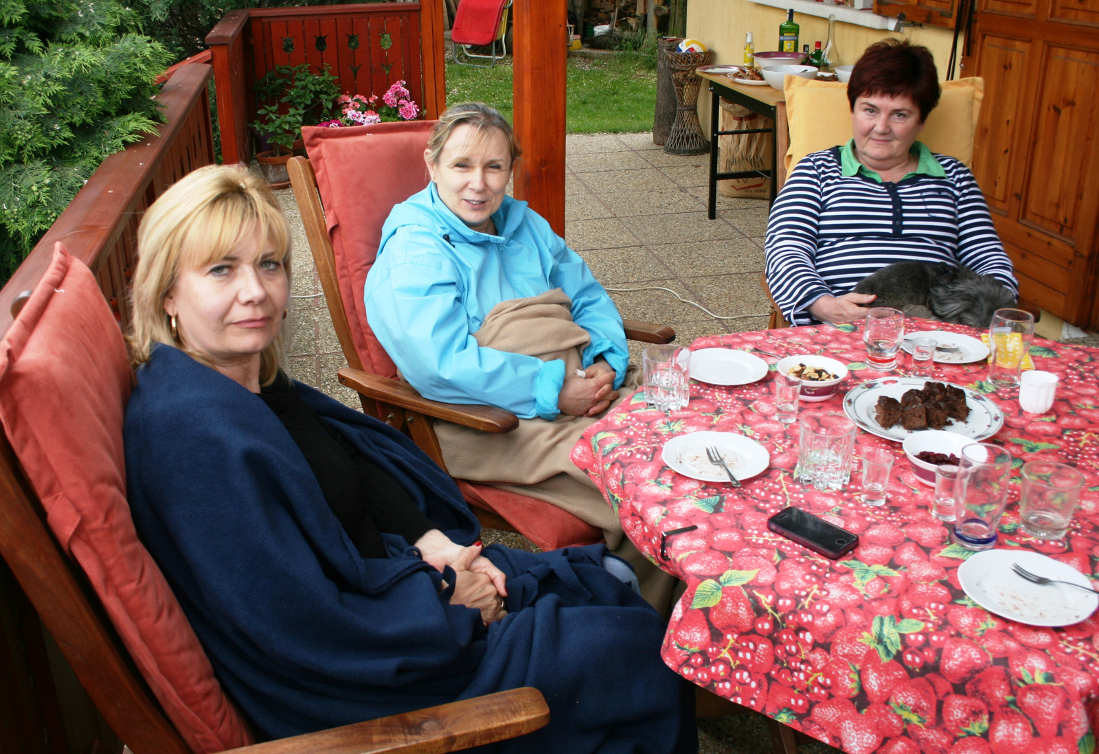 Erika, Titi, Ágica