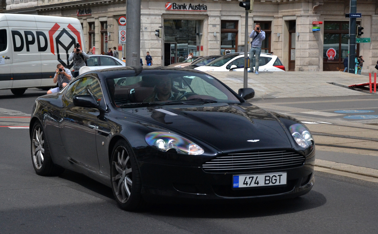 Aston Martin DB9