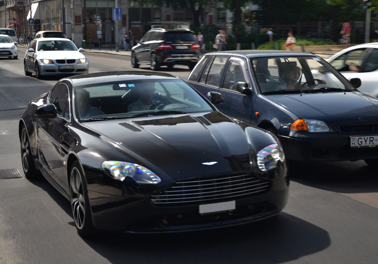 Aston Martin V8 Vantage N400