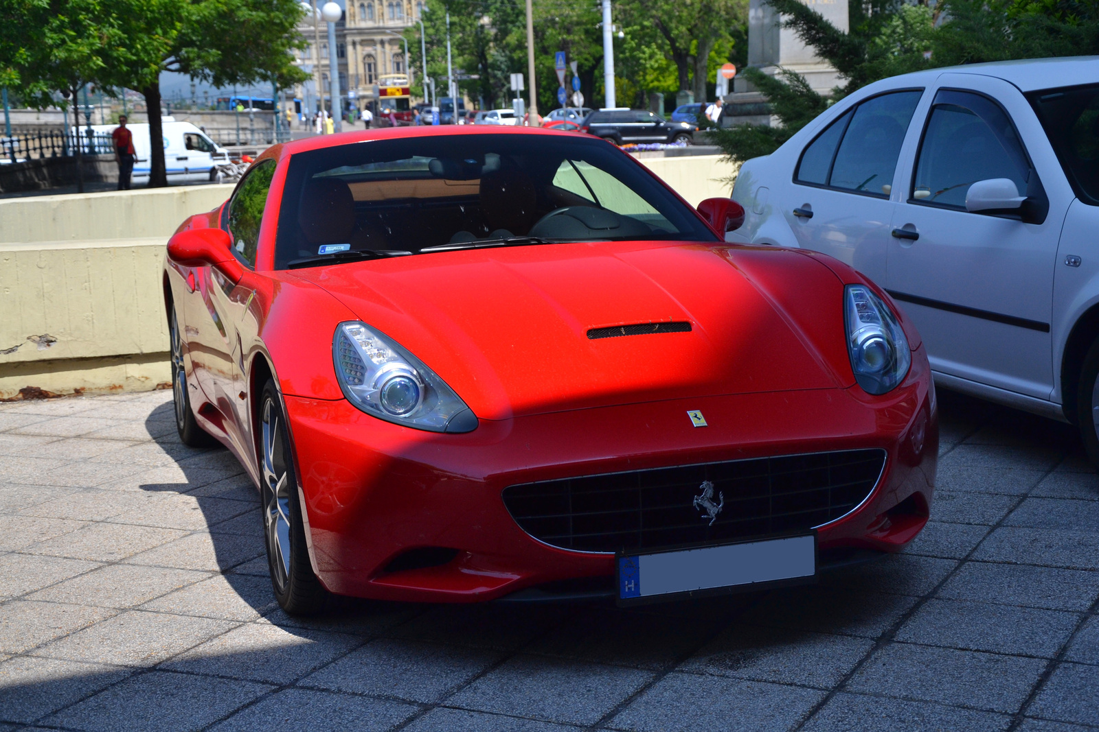 Ferrari California