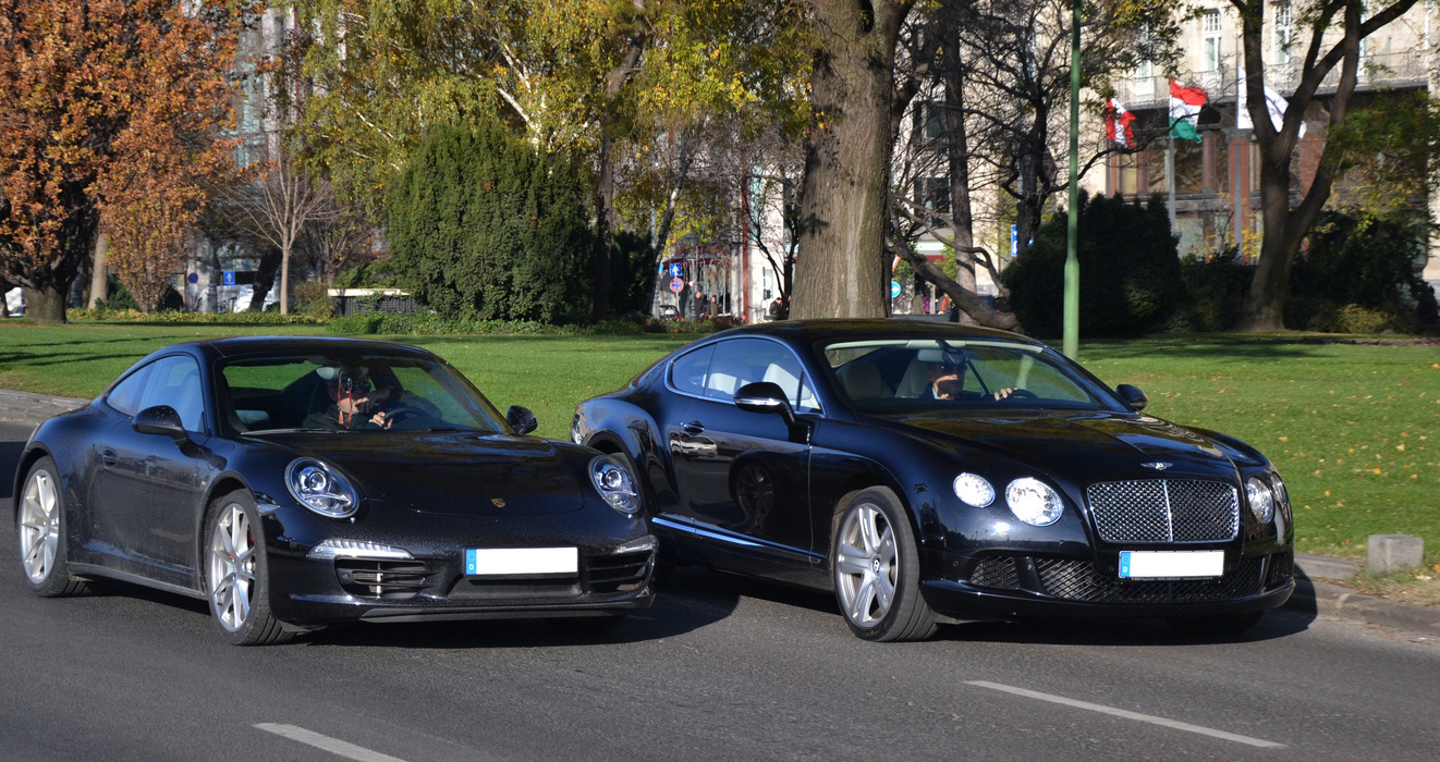 991 Carrera 4S, Continental GT 2012