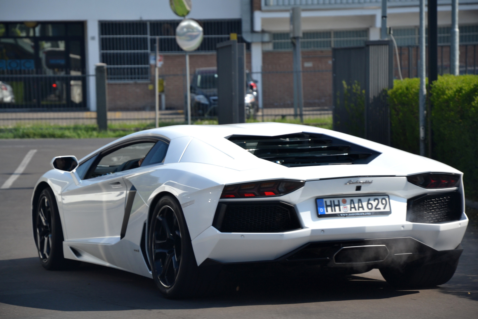 Lamborghini Aventador LP700-4