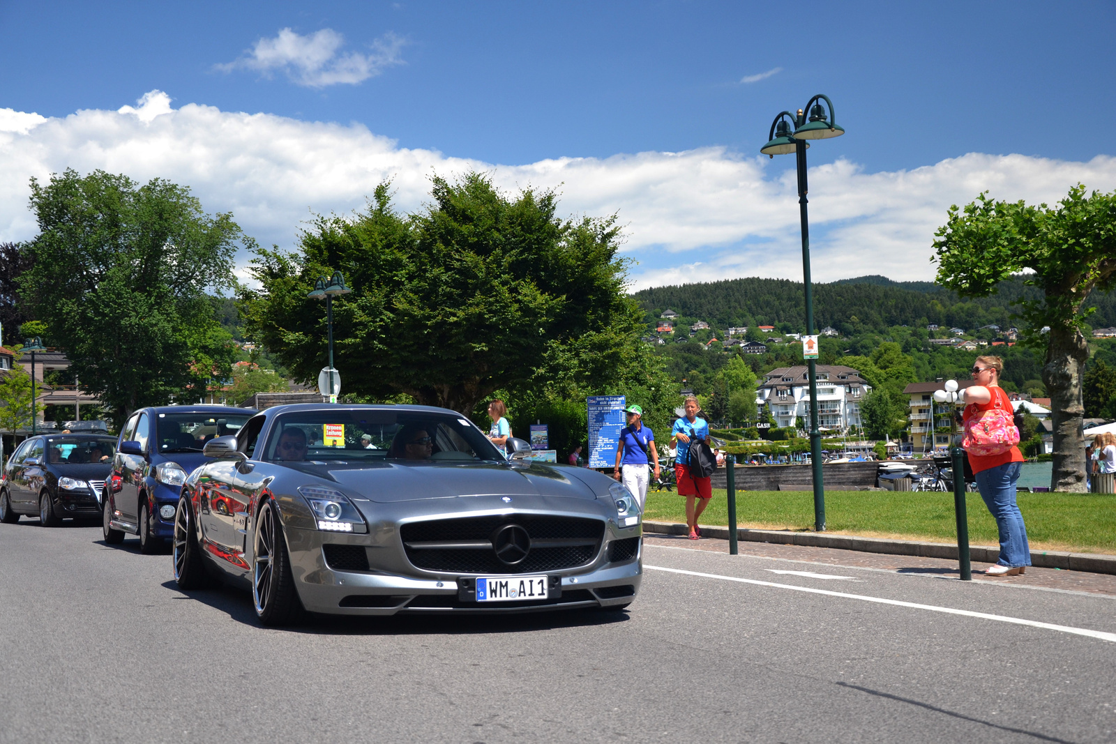 Mercedes-Benz SLS AMG