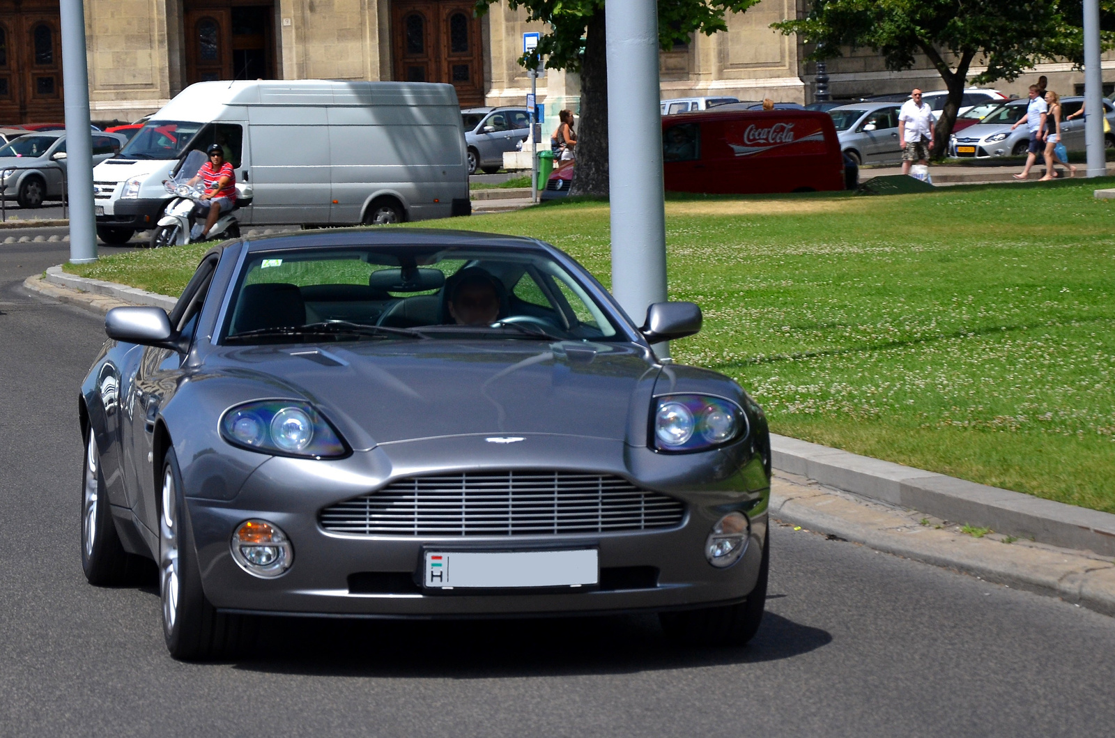 Aston Martin Vanquish