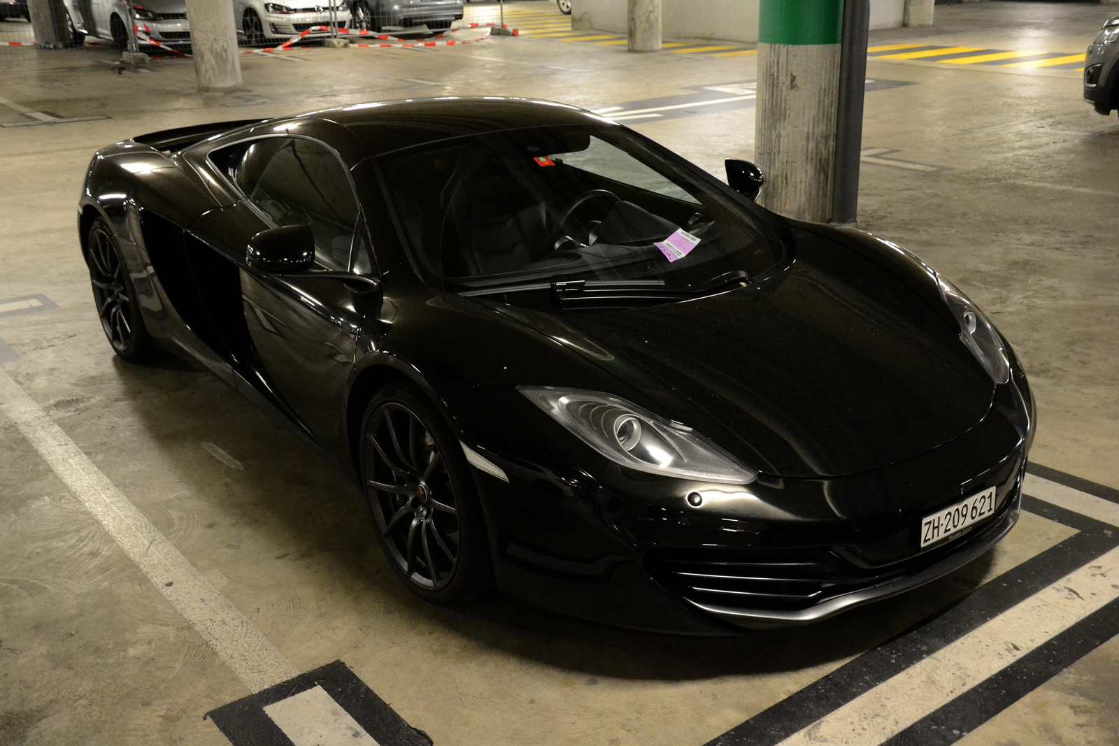 McLaren MP4-12C