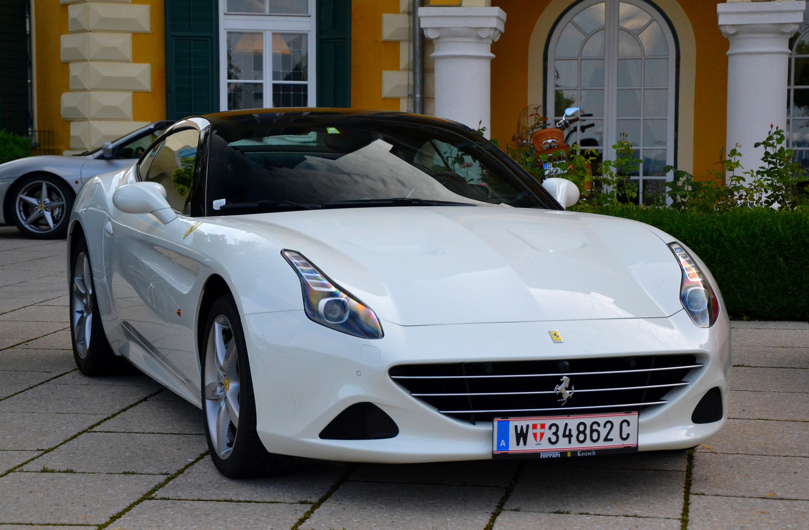 Ferrari California T