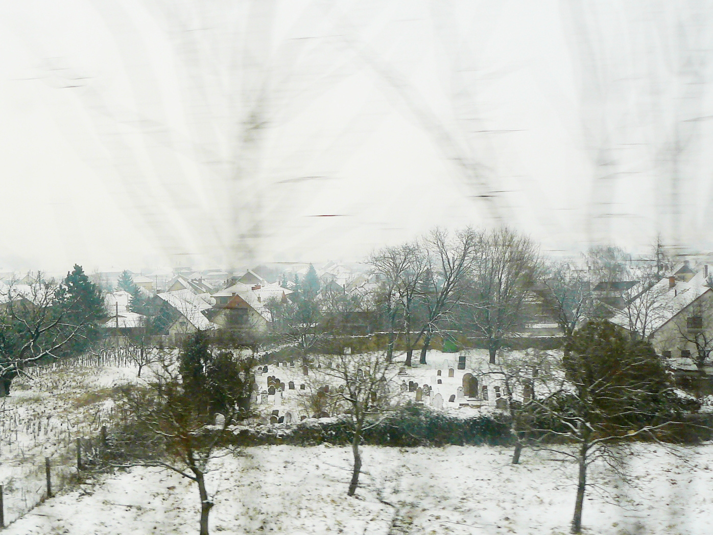 A vonat ablakából... Zsidó temető