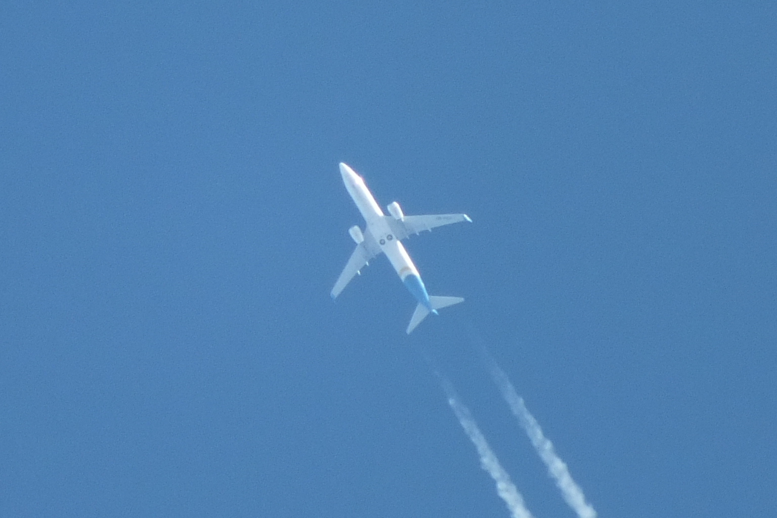 Boeing 737-8HX UR-PSA - Ukraine International Airlines