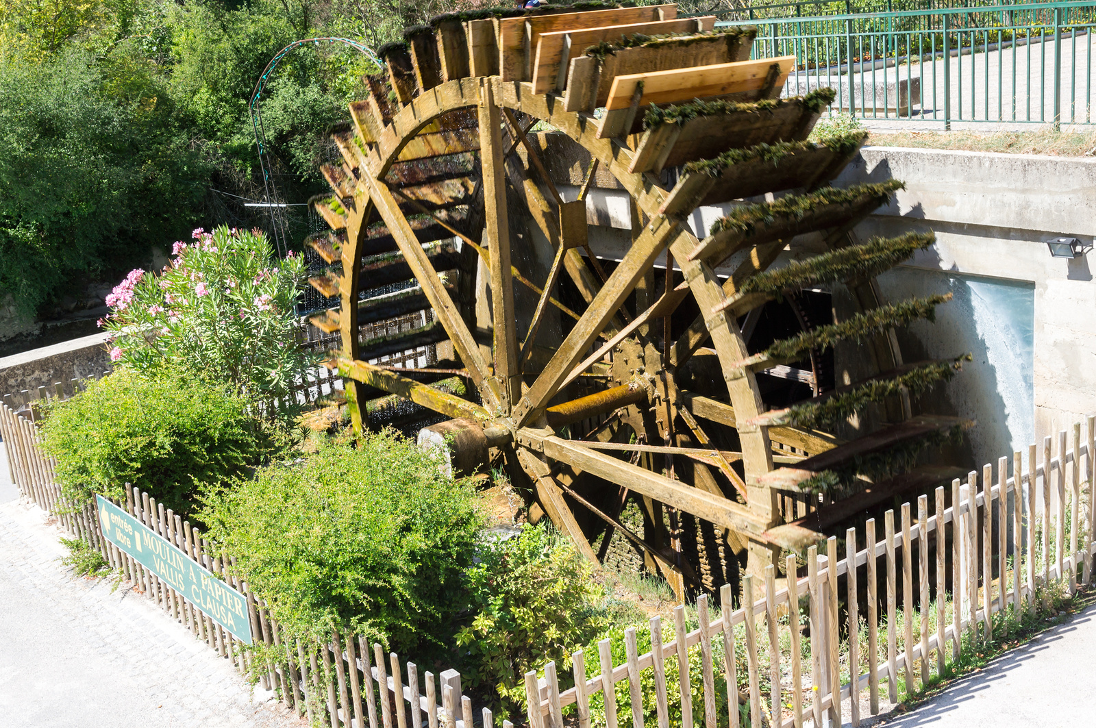 Fontaine-de-Vaucluse, Provence